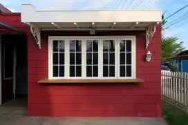 Booth container