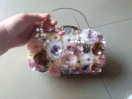 Tas pesta waiwai dijual cepat