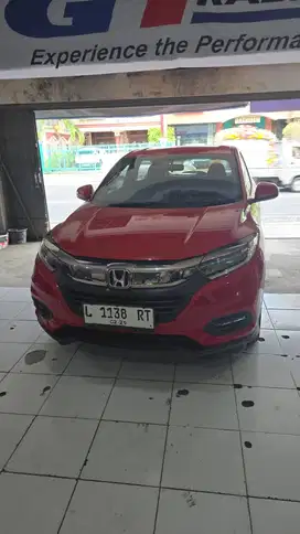 Dijual pemakaian pribadi, servis record aman, HRV 1.5 SE merah 2019