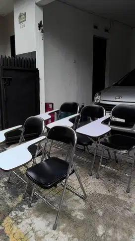 Kursi Lipat Belajar Merk Chitose