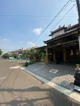 Disewakan Rumah Dicluster Taman Puspa Posisi Hoek Harapan Indah Bekasi