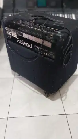 Ampli keyboard roland kc 350