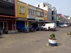 Ruko Golden Palm (Ukuran 4x10 m)