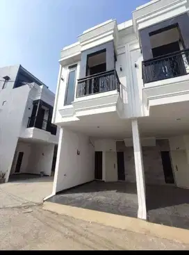 Rumah mewah murah akses mobil SHM di Sumur Batu Jakarta Pusat