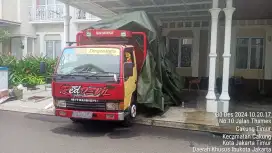 Sewa truk pindahan rumah kantor apartement kos2an gudang dll