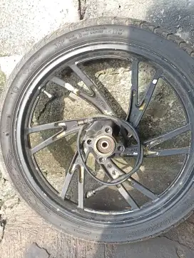 Velg & Ban depan Skywave