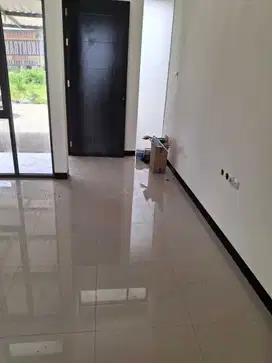Disewakan rumah di taman Kopo indah cluster baru