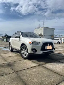 Outlander sport gls matic putih