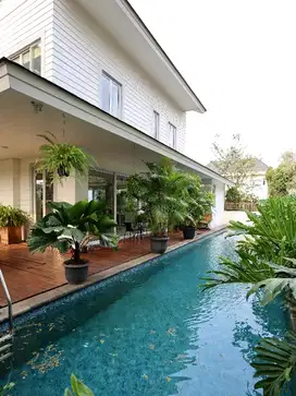 Dijual Rumah Mewah Taman Golf Lippo Karawaci