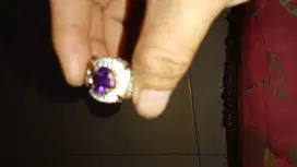 Batu kecubung ungu