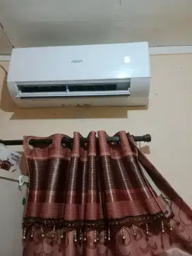 Jual AC 1/2 pk AQUA masih terpasang