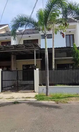 Rumah SHM luas 160 m² di Aralia Harapan Indah Bekasi