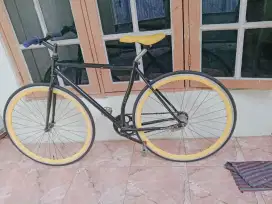 Di jual sepeda pixie