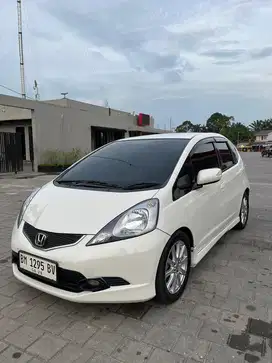 Jazz RS 1.5 AT 2010 istimewah terawat
