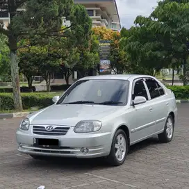 DP8JT HYUNDAI GRAND AVEGA GX MT 2010 SILVER