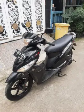 Yamaha Mio J 2014 ss lengkap mesin bagus plat Bekasi kota,stater hidup