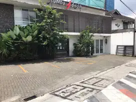 Jual Tempat usaha di jalan Raya Margonda