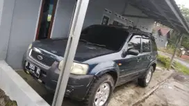 Ford Escape 2.3 AT