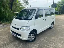 Like New Daihatsu Gran max 1.3 MB D Bensin-MT 2022 Putih LACT