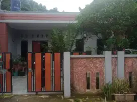 Jual rumah lokasi strategis di depok Jabar