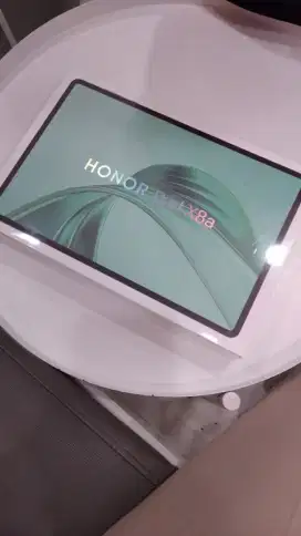 HONOR PAD X8A RAM 8/128GB DENGAN PERLINDUNGAN MATA