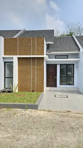 Dijual Rumah READY SIAP HUNI
.
Harga include By. NOTARIS, BBN, PAJAK