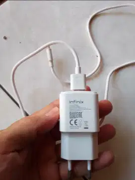 Charger Infinix 18 watt type c Ori bekas copotan
