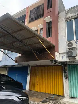 Disewakan Ruko Rungkut Termurah
