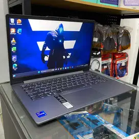 Lenovo Slim 3i i7 13620H RAM 16 GB SSD 512 GB Laptop Ultrabook Second
