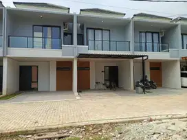 Rumah 2 Lantai, 1 Km Tol Jatiasih Bekasi