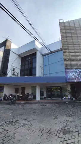 Disewakan Ruko Tengah Kota Lokasi Jl. Pandanaran Semarang