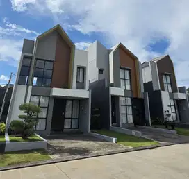 Rumah 2 Lantai Ready Siap Huni Minimalis Modern dekat Stasiun KRL BSD
