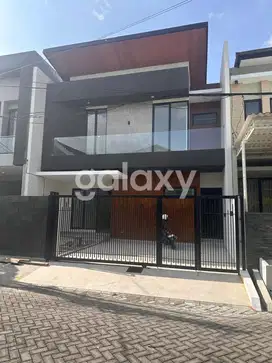 Rumah Baru Manyar jaya pusat kota Surabaya