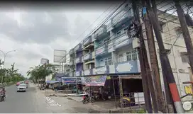 Ruko murah di Pekanbaru jl Tuanku Tambusai 3lantai