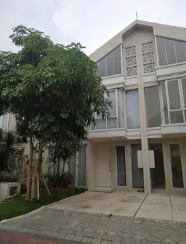 Dijual Murah Rumah Zimbali Costa Pakuwon City