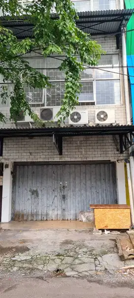 Ruko Komersial 3 Lantai Manyar Kertoarjo
