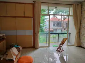 Dijual Rumah di Kota Baru Parahyangan Bandung, Mewah Semifurnish