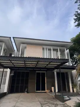 SEWA RUMAH CRYSTAL GOLF CITRALAND UTAMA STRATEGIS