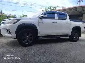 Dijual Hilux Double cabin Revo 2.5 G 4X4 Thn 2015
