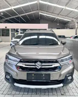 XL7 Alpha Hybrid