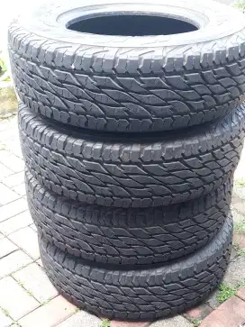 Ban Bridgestone Dueler AT 245/70/16, Kondisi seperti baru , 95% Up