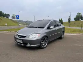 City 2005 Vtec MT
