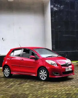 KM 61RB // DP 14JT // TOYOTA YARIS S 1.5 MT 2010