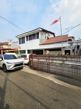 SENOPATI Area. Rumah Ex Kantor Dijual Kebayoran Baru. Dkt SCBD, NEGO