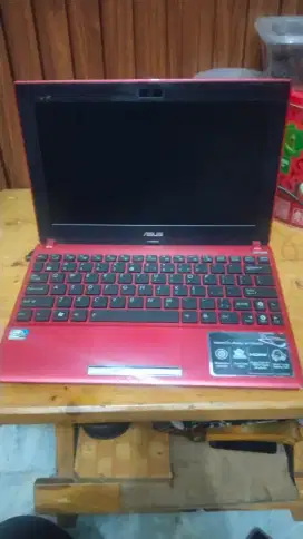 NOTEBOOK ASUS kondisi glowing