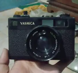 Kamera Langka YASHICA ELECTRO 35cc