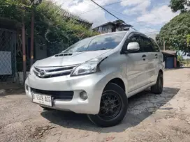 DAIHATSU ALL NEW XENIA 1.O M DELUXE MT 2014 SILVER IRIT SEKALI !!