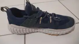 Sepatu SKECHERS UK 42