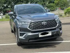 TOYOTA KIJANG INNOVA ZENIX V BENSIN 2024 GREY LIKE NEW SIAP PAKAI