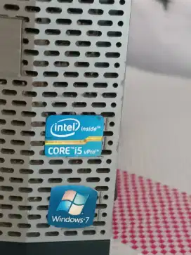 Dekstop DELL Optiplex 7010 Dengan Monitor